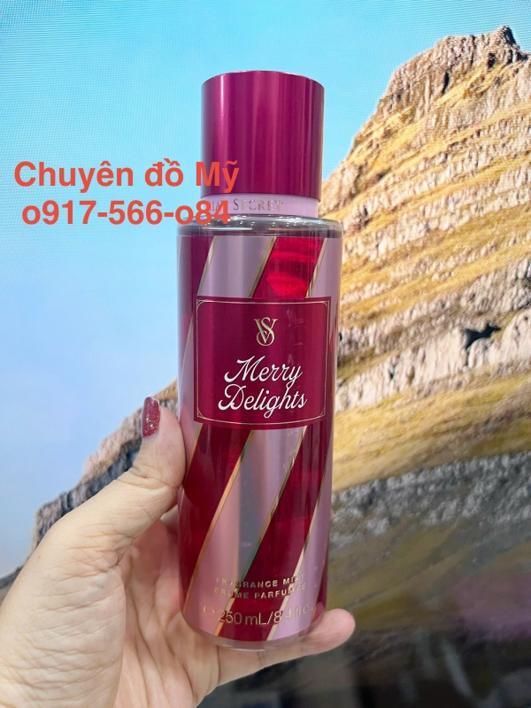 Xịt thơm toàn thân (Body Mist) Victoria's Secret Merry Delights 250ml của Mỹ